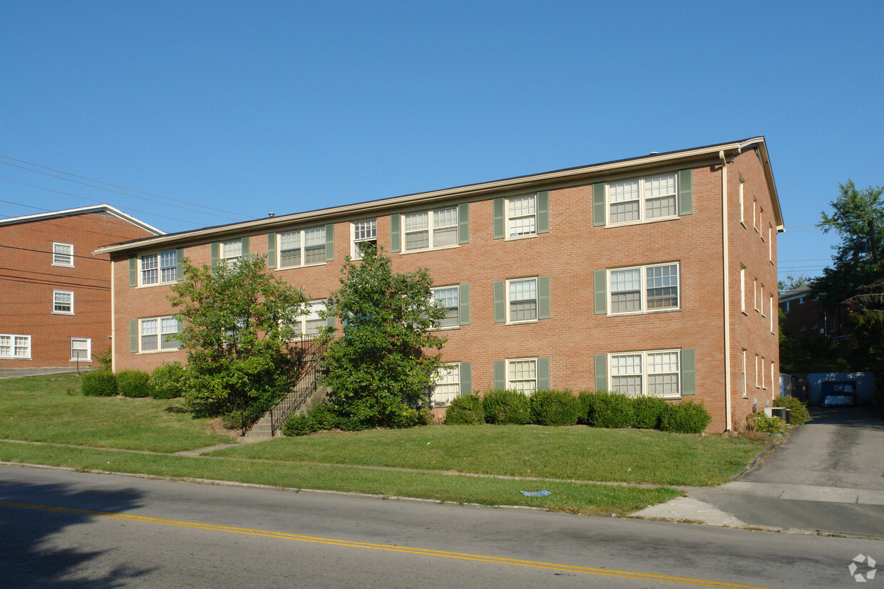 Primary Photo - Highland Apartments