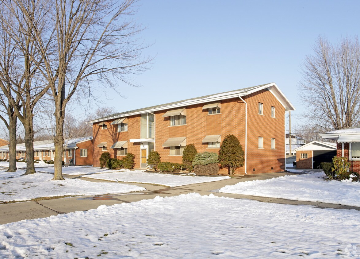 23248 Kelly Rd, Eastpointe, MI 48021 Apartments in Eastpointe, MI