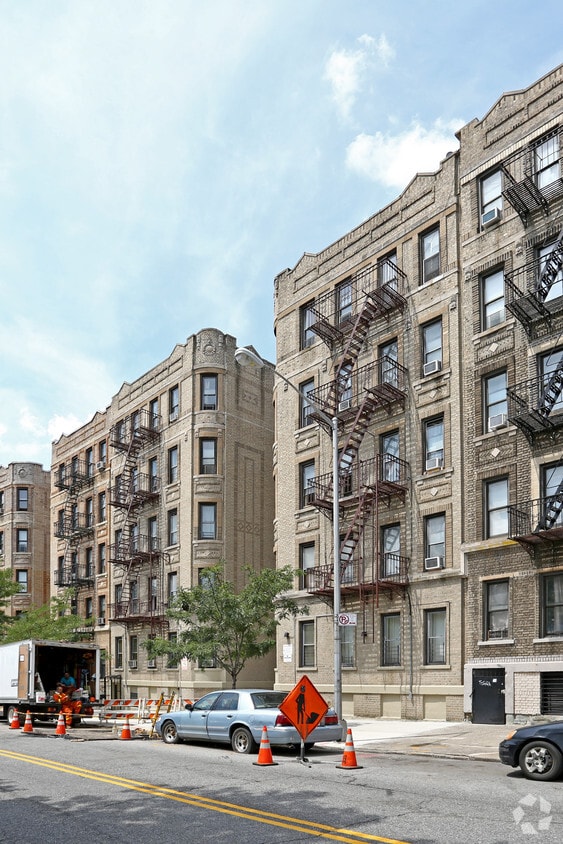Primary Photo - 102-104 Convent Ave