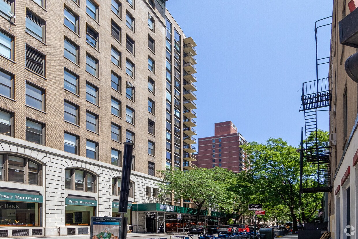 Primary Photo - Pierpont Condominiums