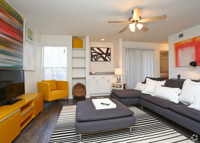 Bear Creek at Harwood Rentals Euless, TX