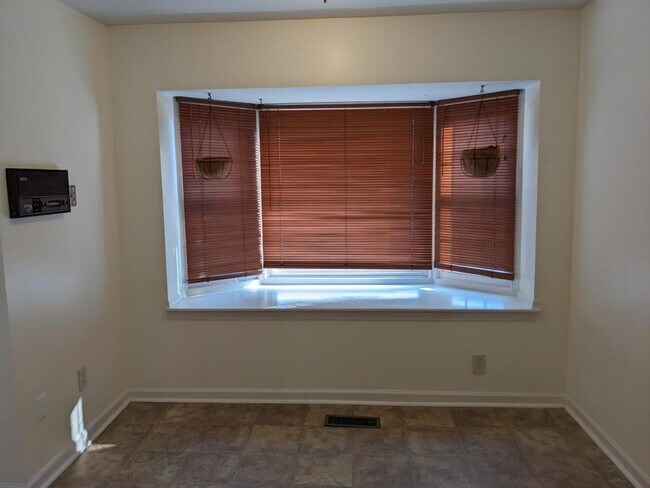 Building Photo - 7479 Zanuck Ct