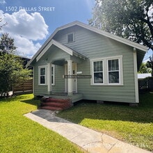 Building Photo - 1502 Dallas St