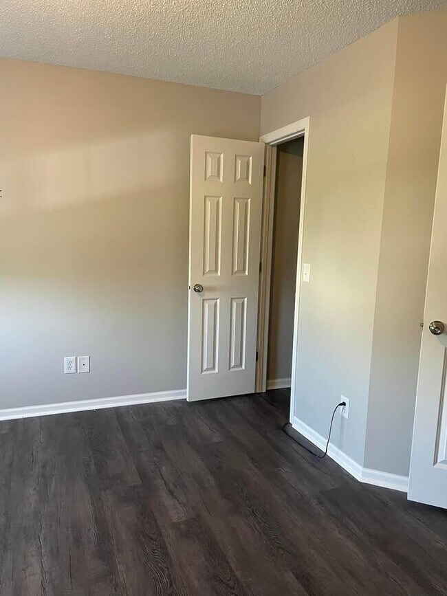 Foto del edificio - 17332 River Birch Ln
