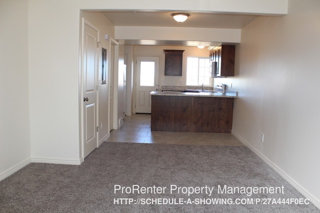 Building Photo - 1045 12th St