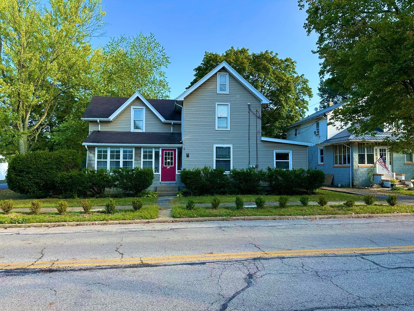 18 E Salem St Columbiana, OH 44408 – photo 1 of 11