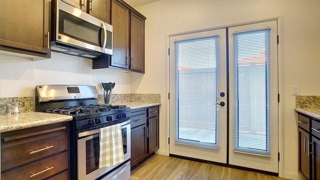 Foto del edificio - 14275 Rios Canyon Rd