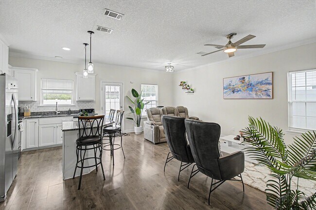 Foto del edificio - 1223 Cypress Fall Cir