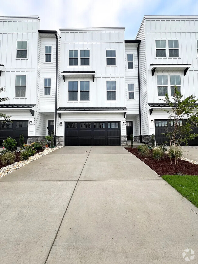 Building Photo - Room in Townhome on Walnut Hill Rd NW