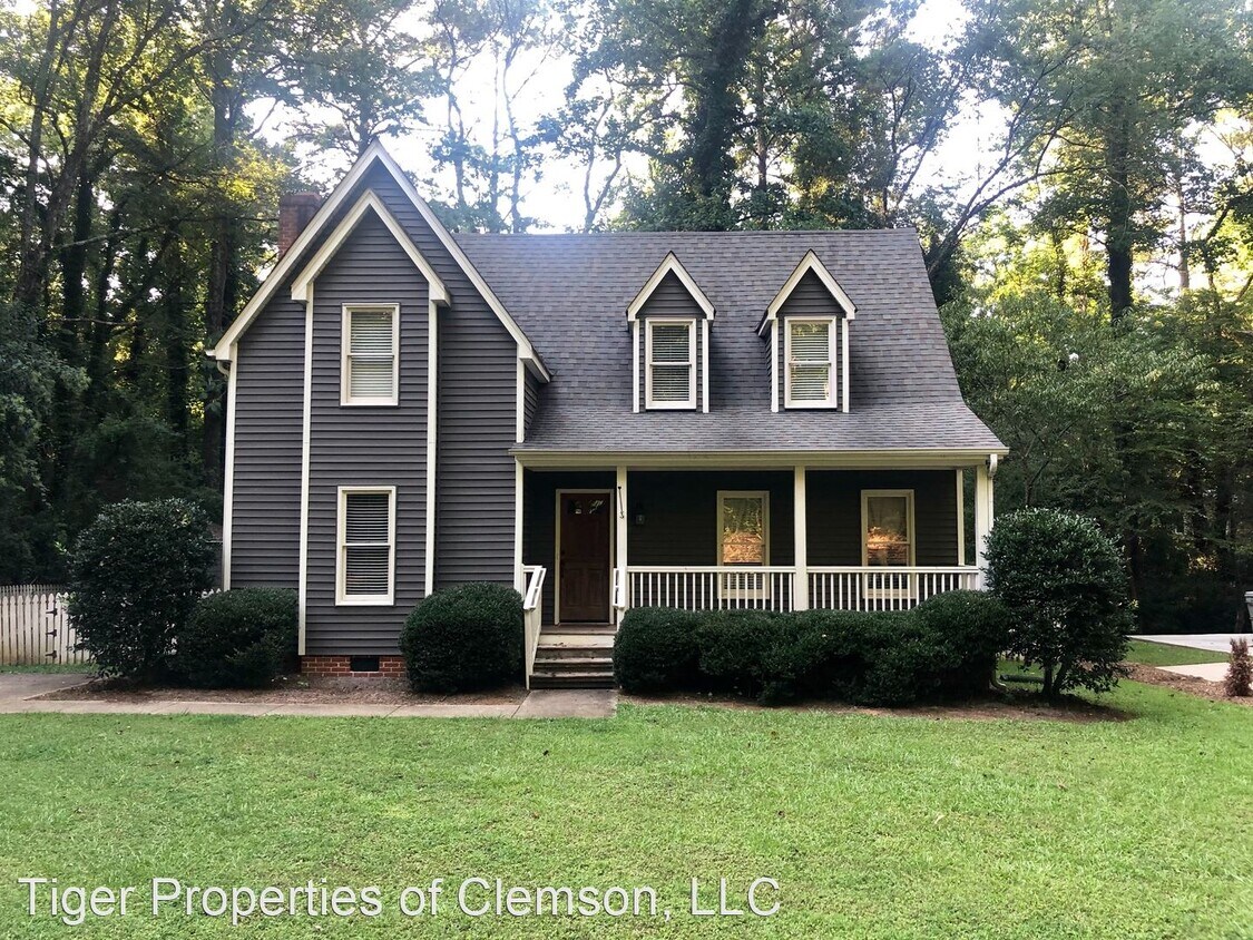 Primary Photo - 3 br, 2 bath House - 313 Rock Creek Rd