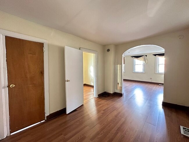 Building Photo - 1519 N Elston Ave