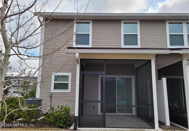 Building Photo - 13952 Sterely Ct N