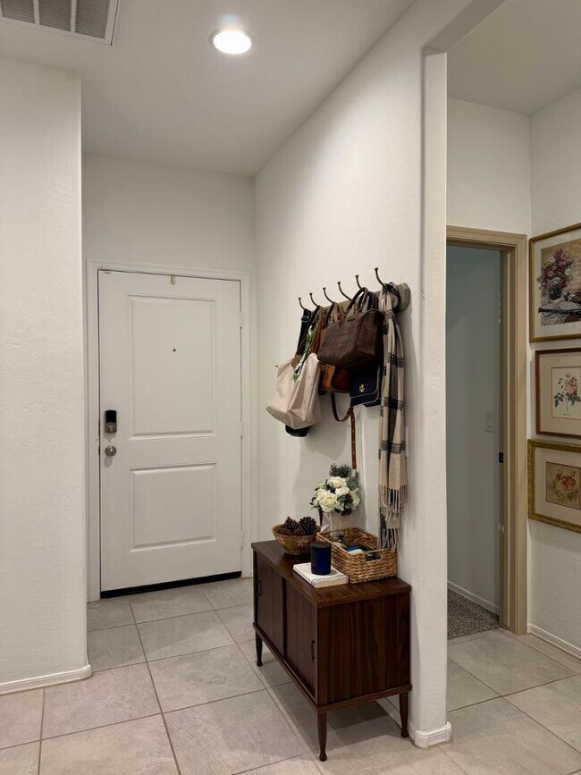 Foto del edificio - 3588 Sequoia St