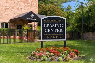 Building Photo - Montgomery Club Apartments*