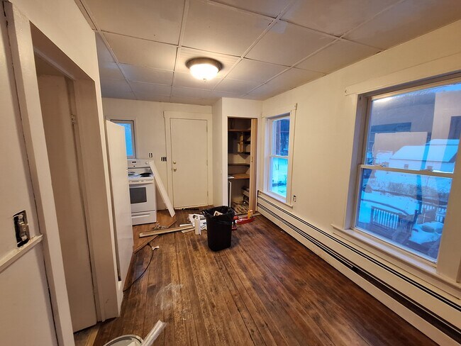 Foto del edificio - Morse Ave