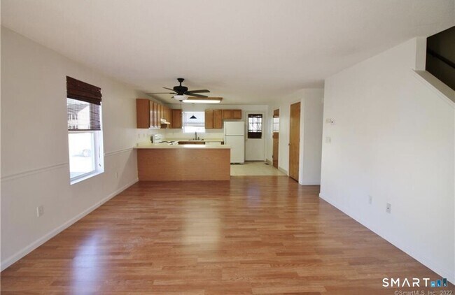 Foto del edificio - 37 Summersweet Dr