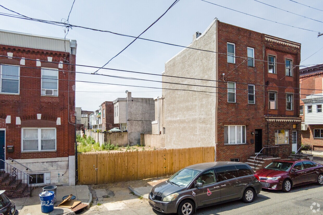7/27/22 shows demolished - 1324 Mifflin St