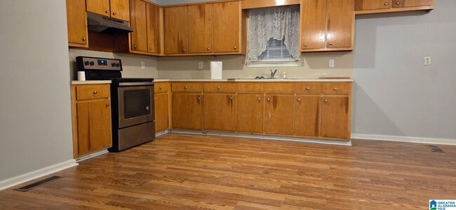 Building Photo - 132 Lola St