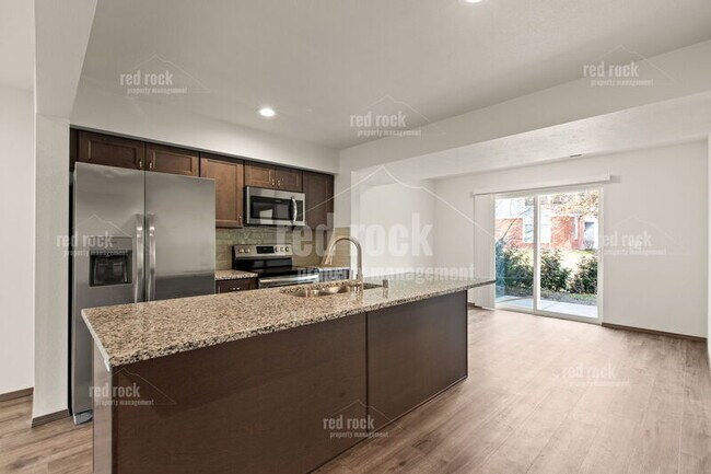Foto del edificio - 4331 East 8th Avenue - 2