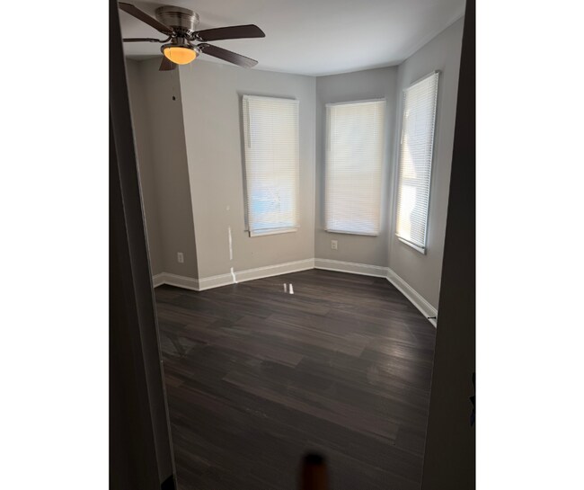 Foto del edificio - 716 E 23rd St