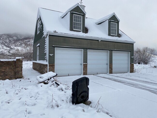 Building Photo - 1267 Burke Ln
