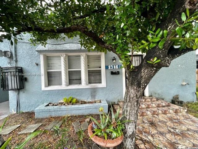 Foto del edificio - 1381 NW 56th St