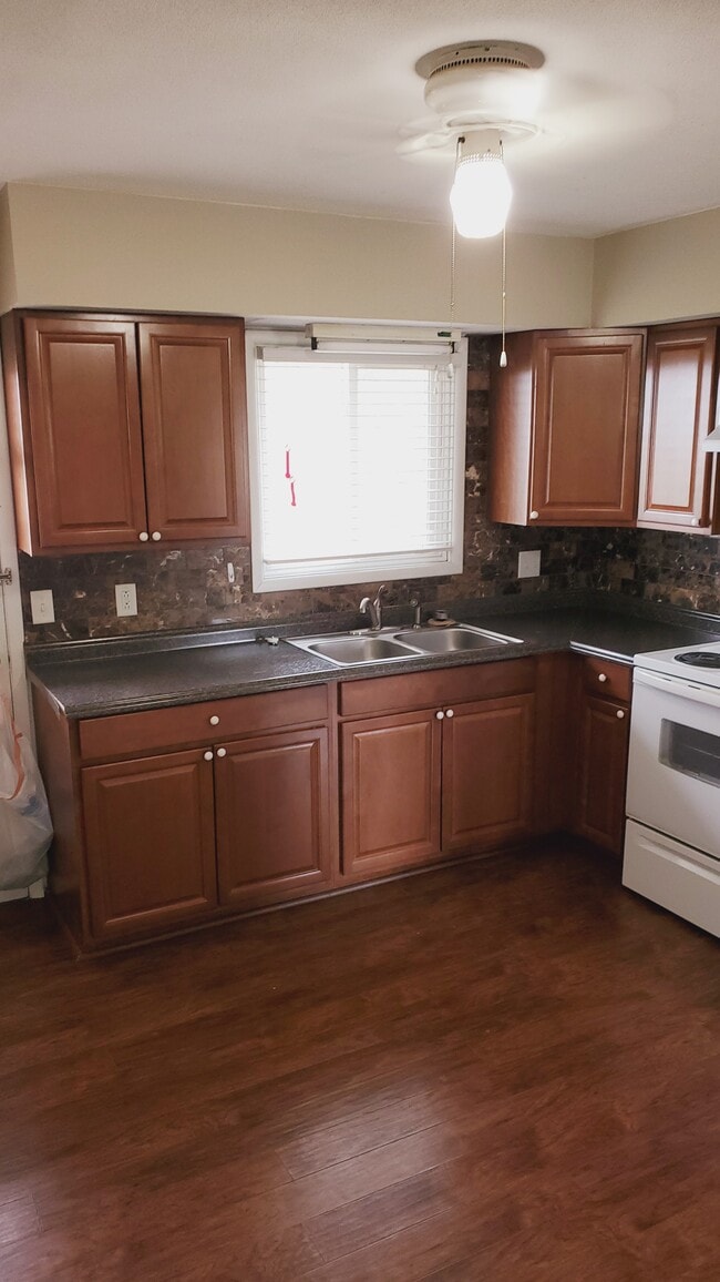 Building Photo - 519 N Patsy St