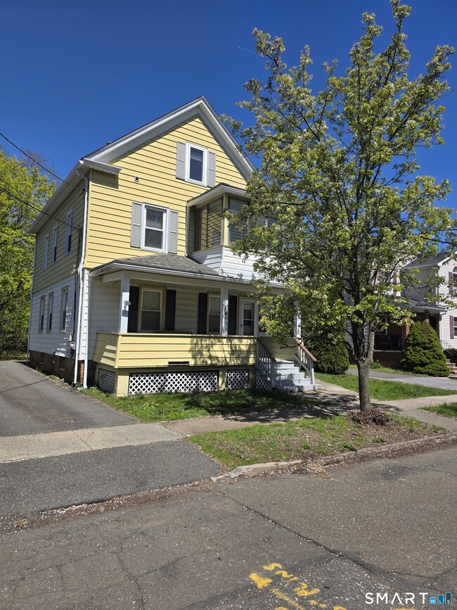 Building Photo - 38 Bull Ave