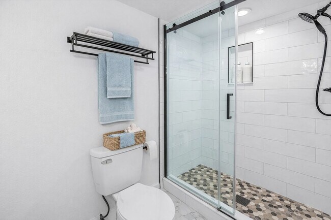 Foto del edificio - 9613 Tara Cay Ct