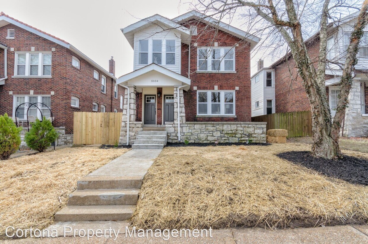 Primary Photo - 4 br, 2.5 bath House - 5034 Winona Ave.