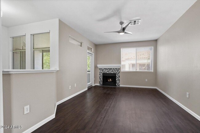 Building Photo - 11375 E Sahuaro Dr