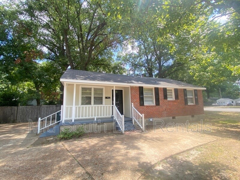 Primary Photo - 1100 Stratford Rd