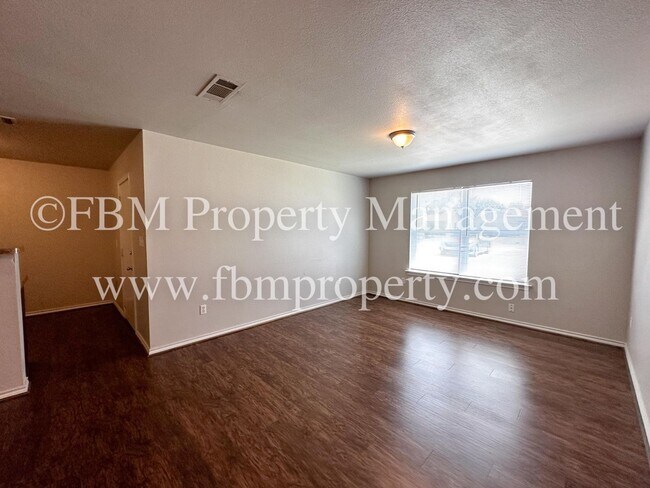 Building Photo - 1518 Drexal Dr