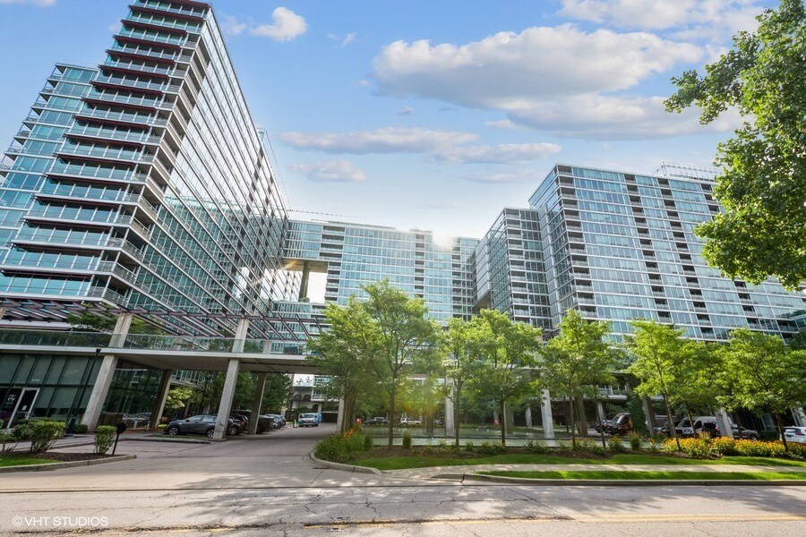 9655 Woods Dr Unit 511, Skokie, IL 60077 Condo for Rent in Skokie, IL