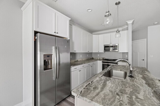 Building Photo - 4724 Kilby Dr