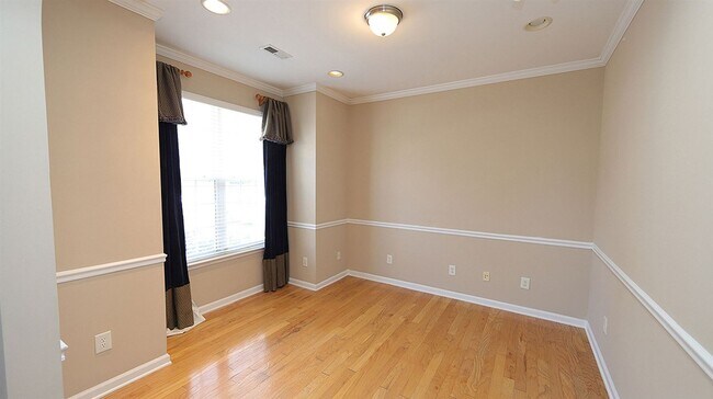 Foto del edificio - 3 br, 2.5 bath House - 221 Tylerway Lane