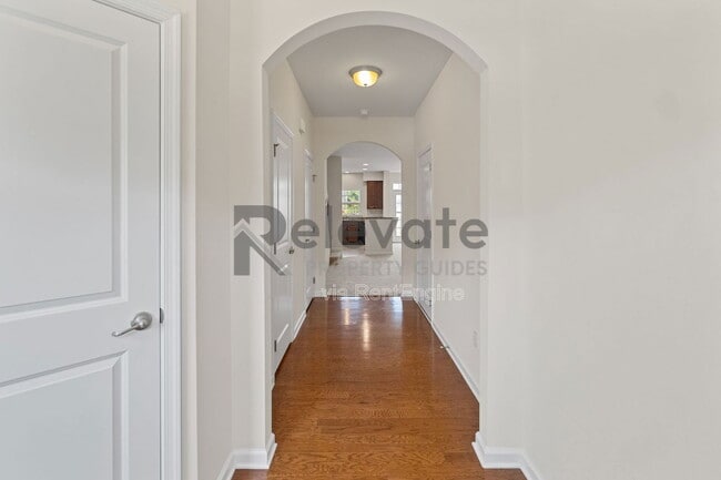 Building Photo - 8939 Ringview Dr