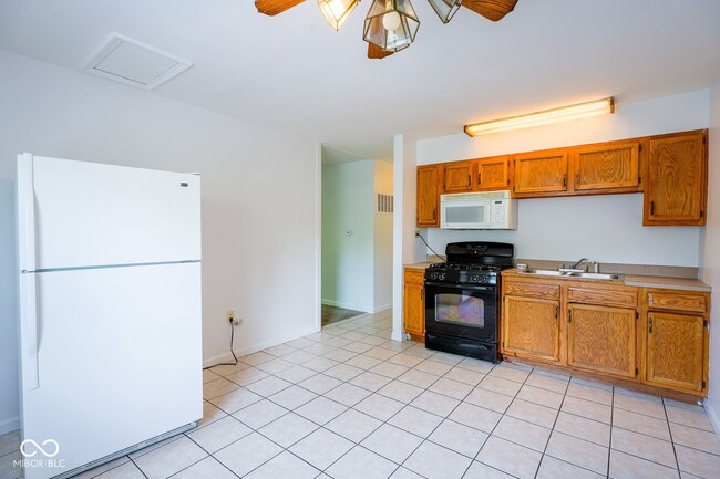 Building Photo - 4507 Brittany Rd