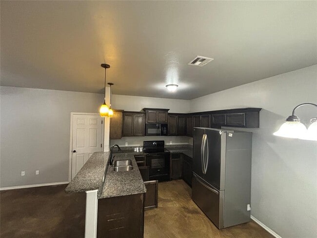 Foto del edificio - 1852 Cypress Ln