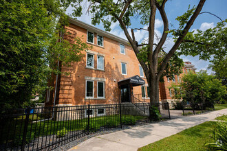 Building Photo - 753 Wolseley Av