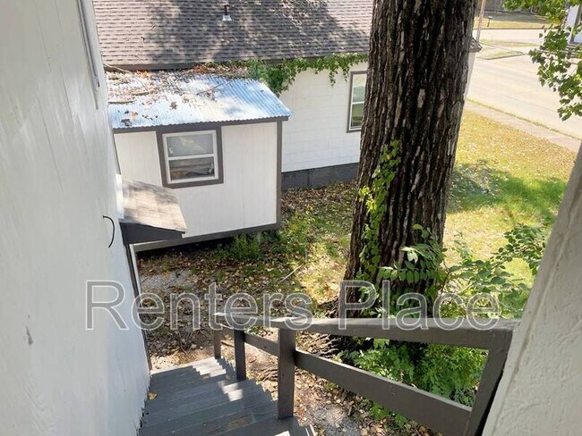 Foto del edificio - 200 E 6th St