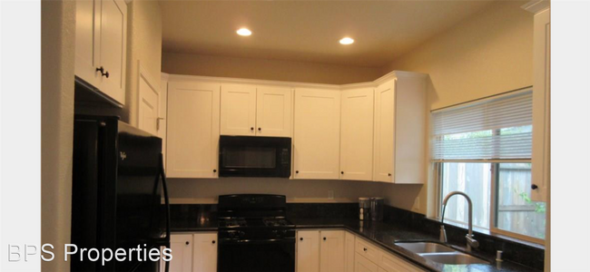 Building Photo - 3 br, 2 bath House - 3Josie Ct