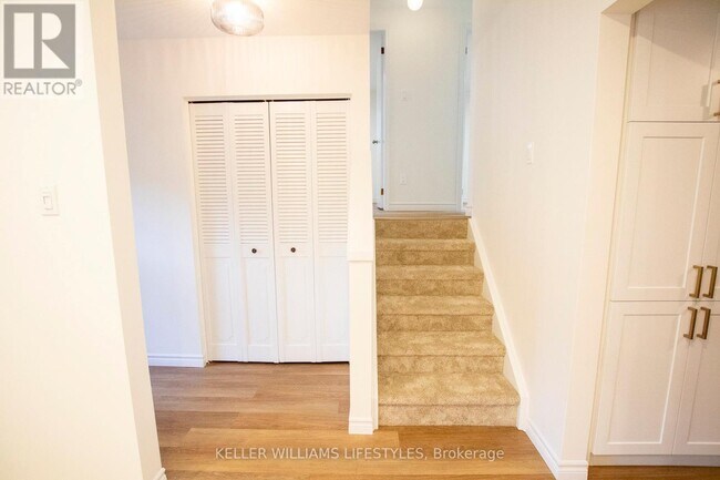 Building Photo - 59 Haliburton Pl