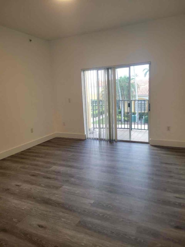 Building Photo - 7330 NW 114th Ave