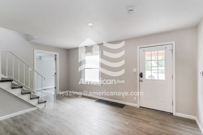 Foto del edificio - 6257 Sturdy Ave