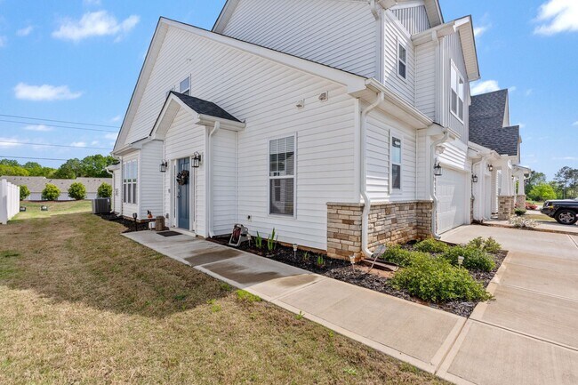 Foto del edificio - 1615 Chelmsford Ct