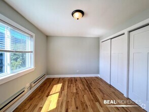 Building Photo - 696 Elm Pl