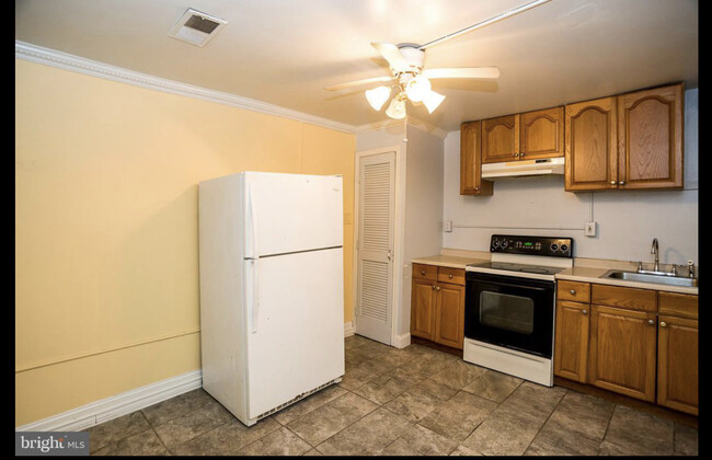 Kitchen - 5455 Mason Springs Rd