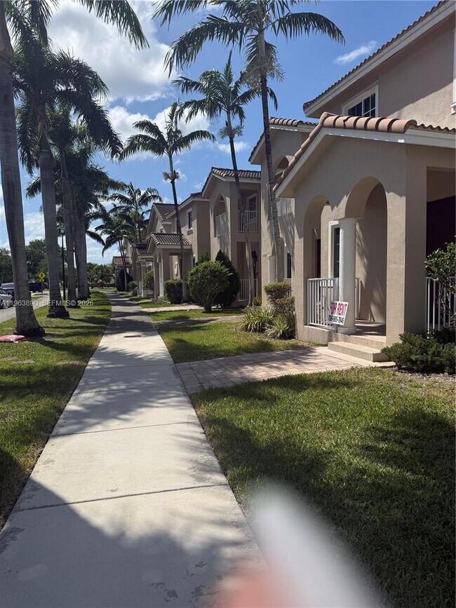 Foto del edificio - 14071 SW 272nd St