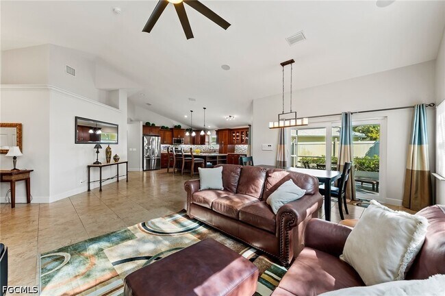 Foto del edificio - 1250 Silverstrand Dr